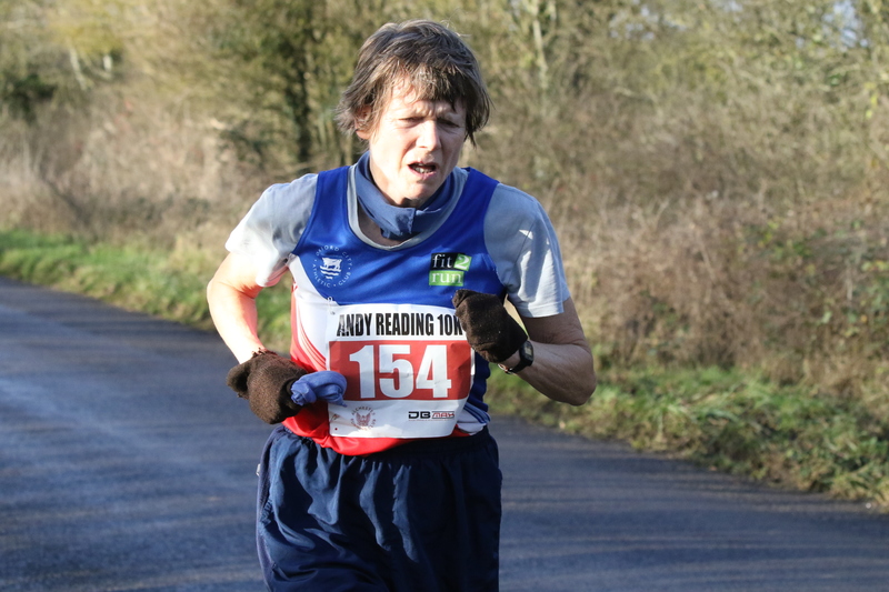 photo 1392 of a runner