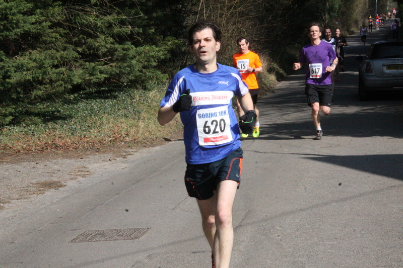 photo 0922 of a runner