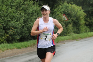 photo of the 1st female Oxfordshire club runner