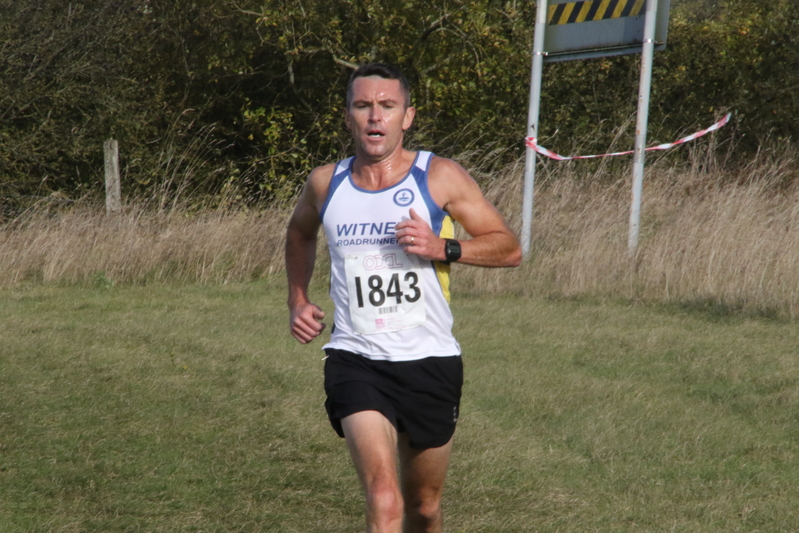 photo 0641 of a runner