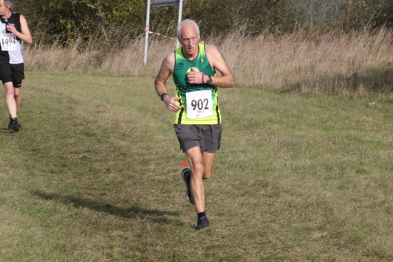 photo 1232 of a runner