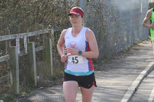 photo of the 1st female Oxfordshire club runner