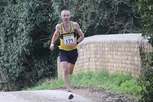 photo of the 1st male Oxfordshire club runner