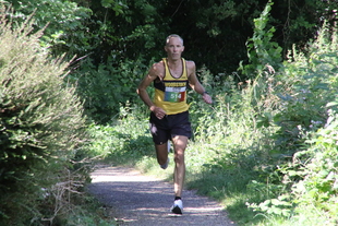 photo of the 1st male Oxfordshire club runner