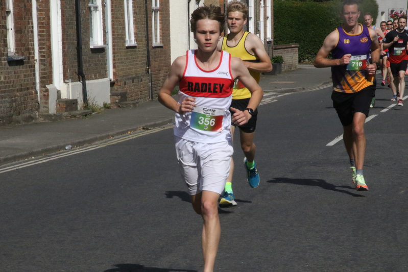 photo 0072 of a runner