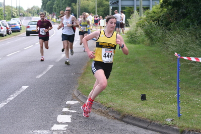 thumbnail for the story about the 2013 Thame 10K