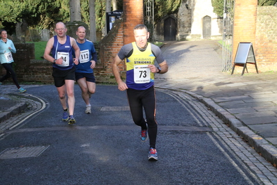 thumbnail for the story about the 2017 Aylesbury Boxing Day Race