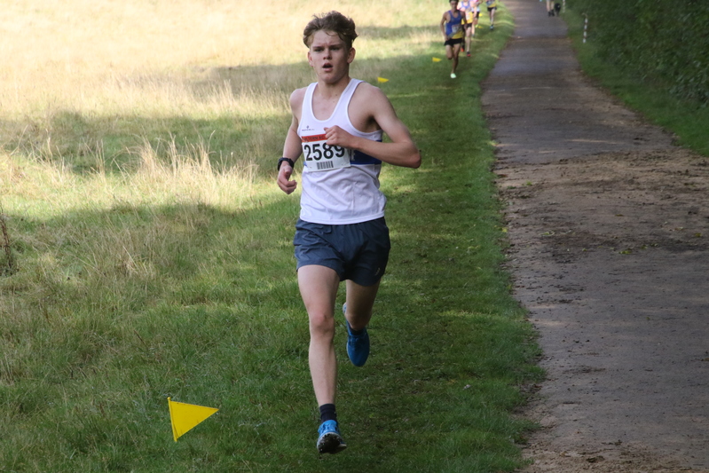 photo 0856 of a runner